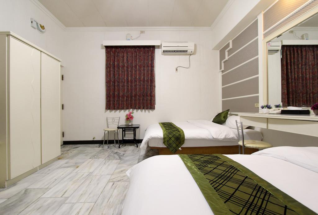 陶陶居商旅 Tautauchu Hotel Kota Hualien Bagian luar foto