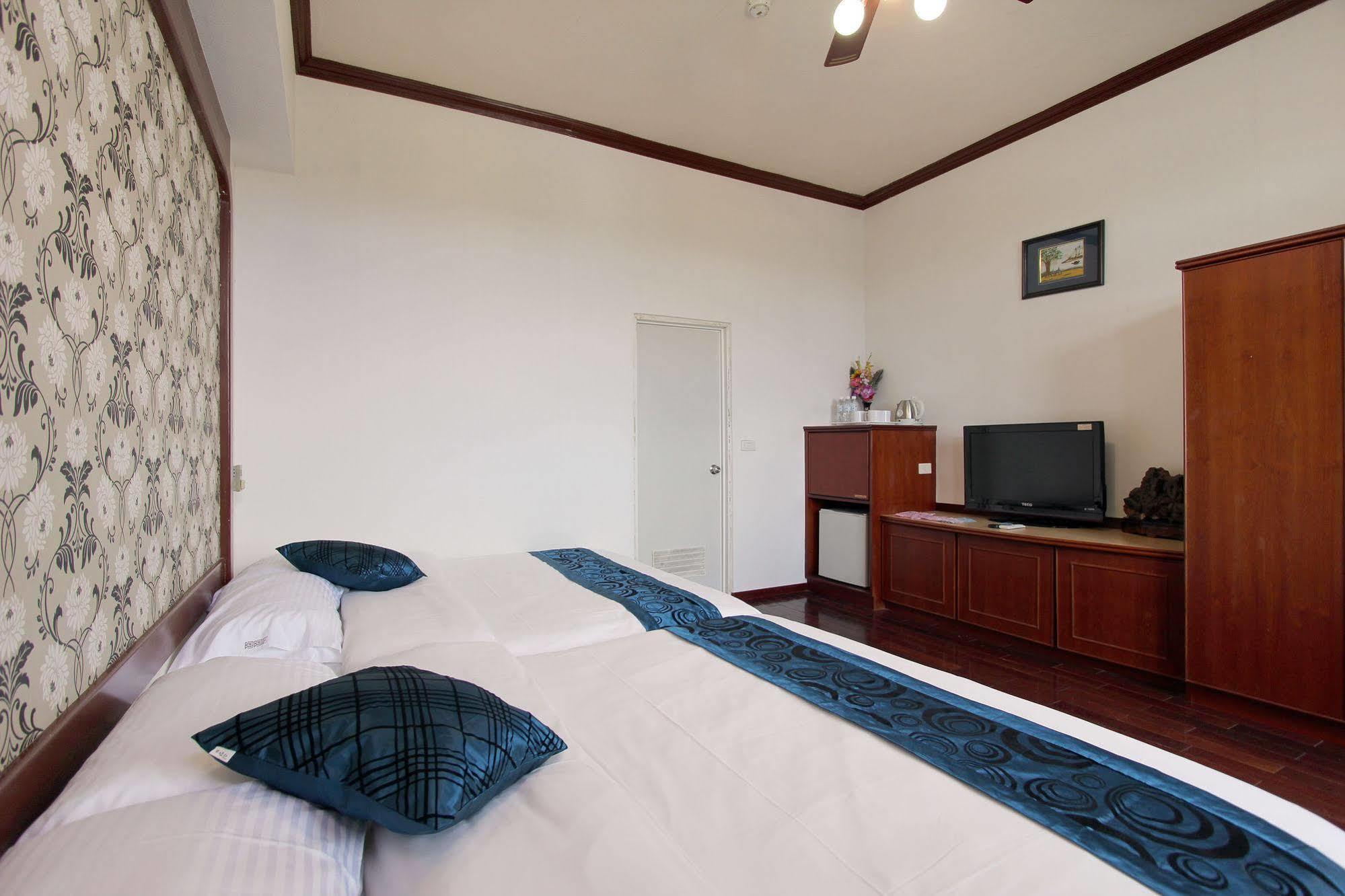 陶陶居商旅 Tautauchu Hotel Kota Hualien Bagian luar foto