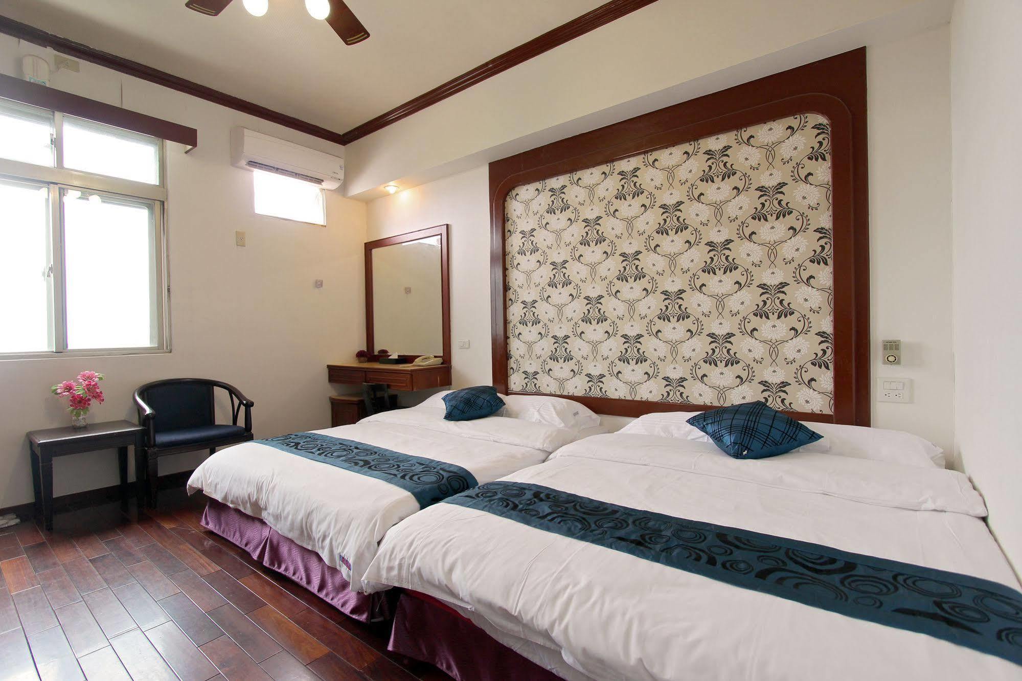 陶陶居商旅 Tautauchu Hotel Kota Hualien Bagian luar foto