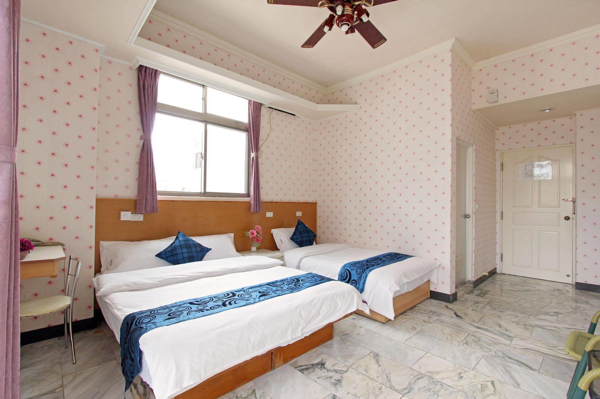 陶陶居商旅 Tautauchu Hotel Kota Hualien Bagian luar foto
