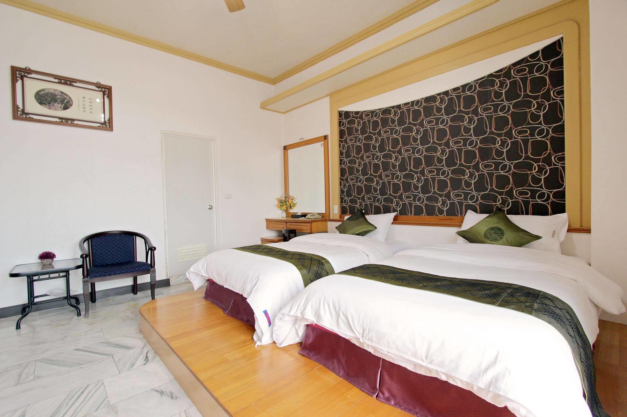 陶陶居商旅 Tautauchu Hotel Kota Hualien Bagian luar foto